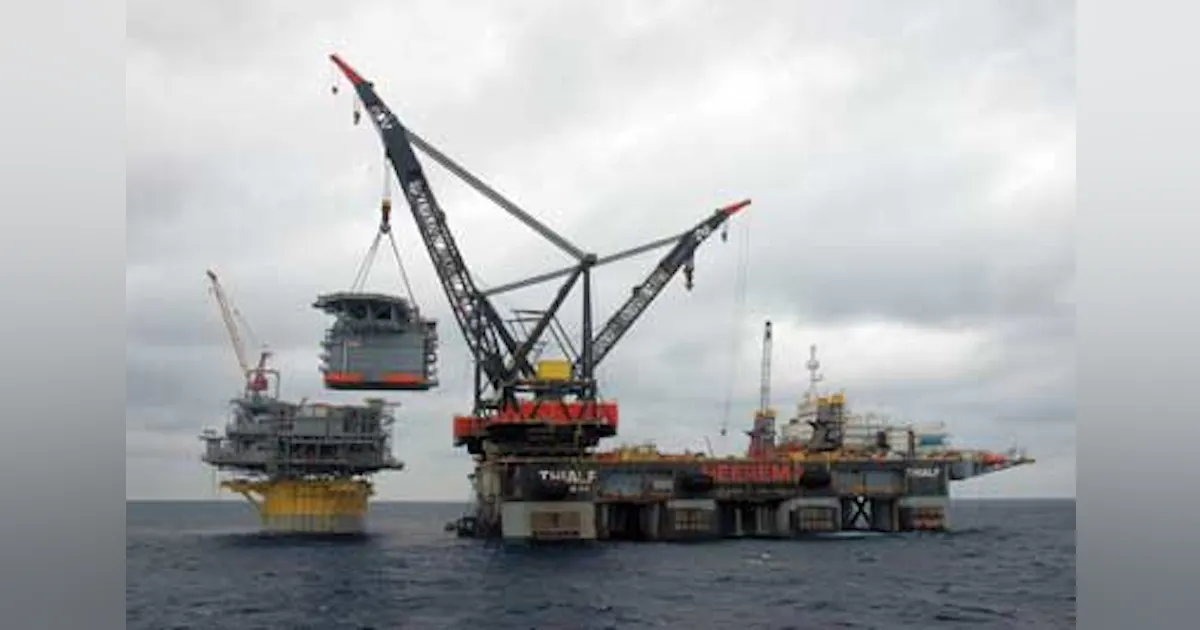Perdido Spar Rig Flexibility of Deepwater Construction Vessels Expedites Perdido SPAR ...