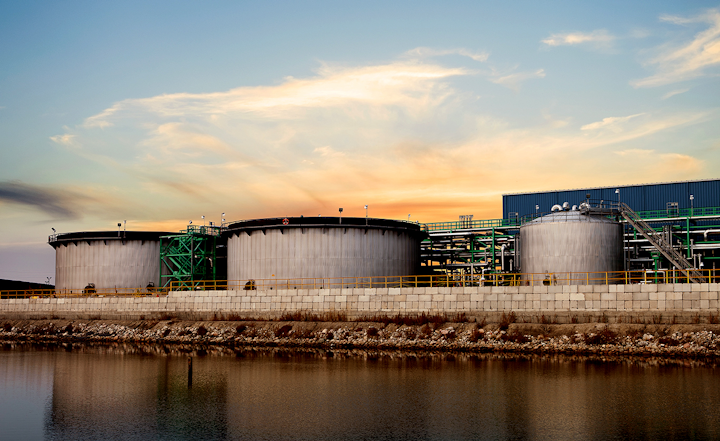 Coop Refinery Complex
