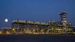 Content Dam Ogj Online Articles 2016 12 Abu Dhabi Gas Development Co Al Hosn Gas Shah Gas Plant