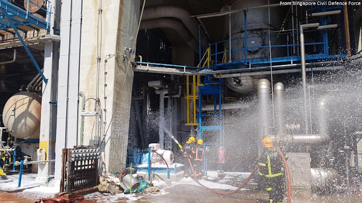 Content Dam Ogj Online Articles 2017 06 Singapore Civil Defence Force Src Jurong Island Refinery Cdu Fire