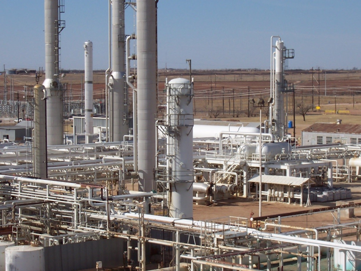 Accelerated amine-solvent change improves gas plant performance | Oil ...