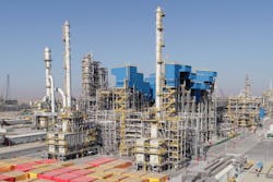 Sinopec Luoyang (Guangzhou) Engineering Co. Ltd. completed construction of the main processing units of Kuwait Integrated Petroleum Industries Co.&rsquo;s grassroots 615,000-b/d Al-Zour integrated refining and petrochemical complex under construction in southern Kuwait.