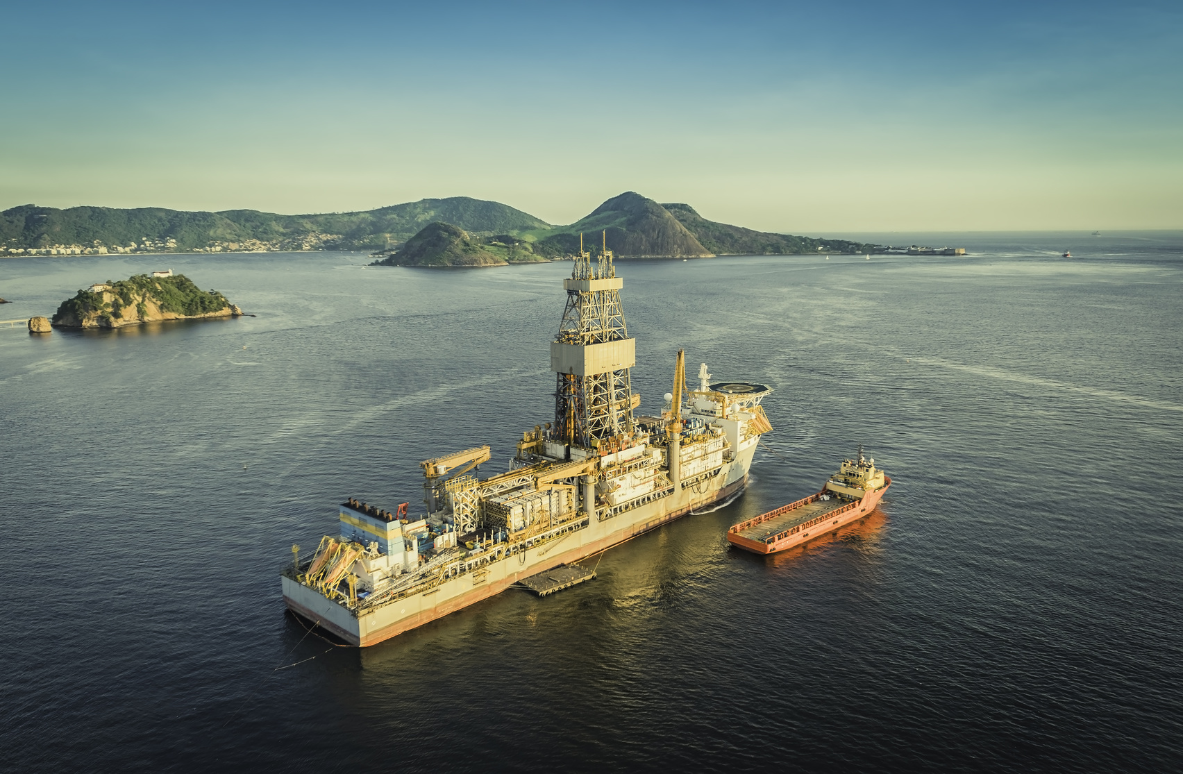 Petrobras has let a contract to Prysmian Group for steel tube umbilicals to be installed at Mero 1, an ultra-deepwater project offshore Brazil.