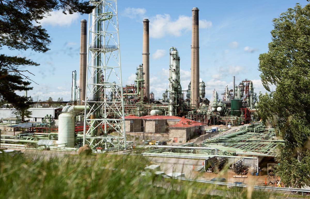 Neste Corp.&apos;s 10.5 million-tonnes/year refinery in the Kilpilahti industrial area of Porvoo, Finland.
