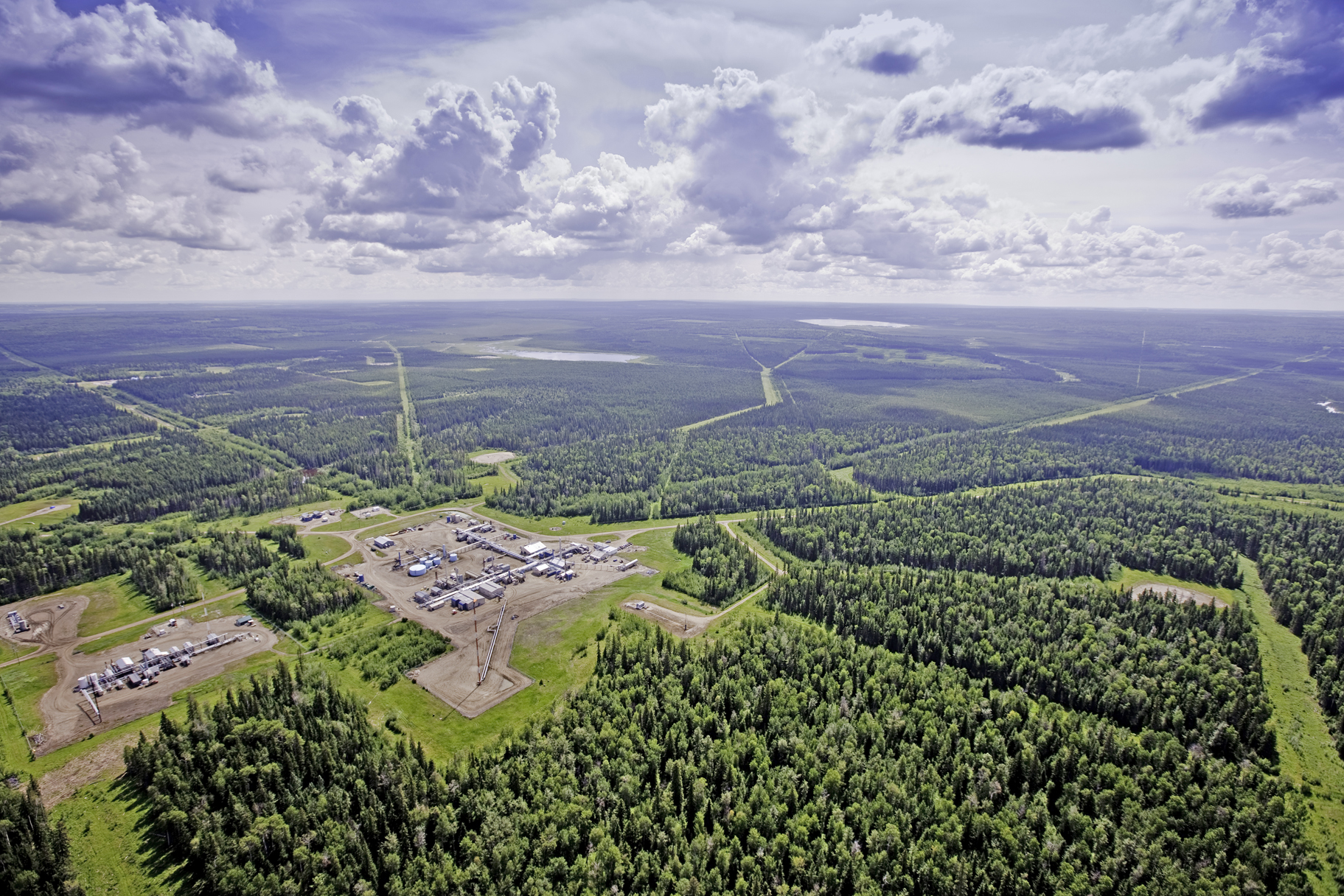 Keyera Corp. has indefinitely extended the timeframe of an unplanned outage at its Wapiti natural sour gas processing and liquid stabilization plant about 60 km south of Grand Prairie, Alta.