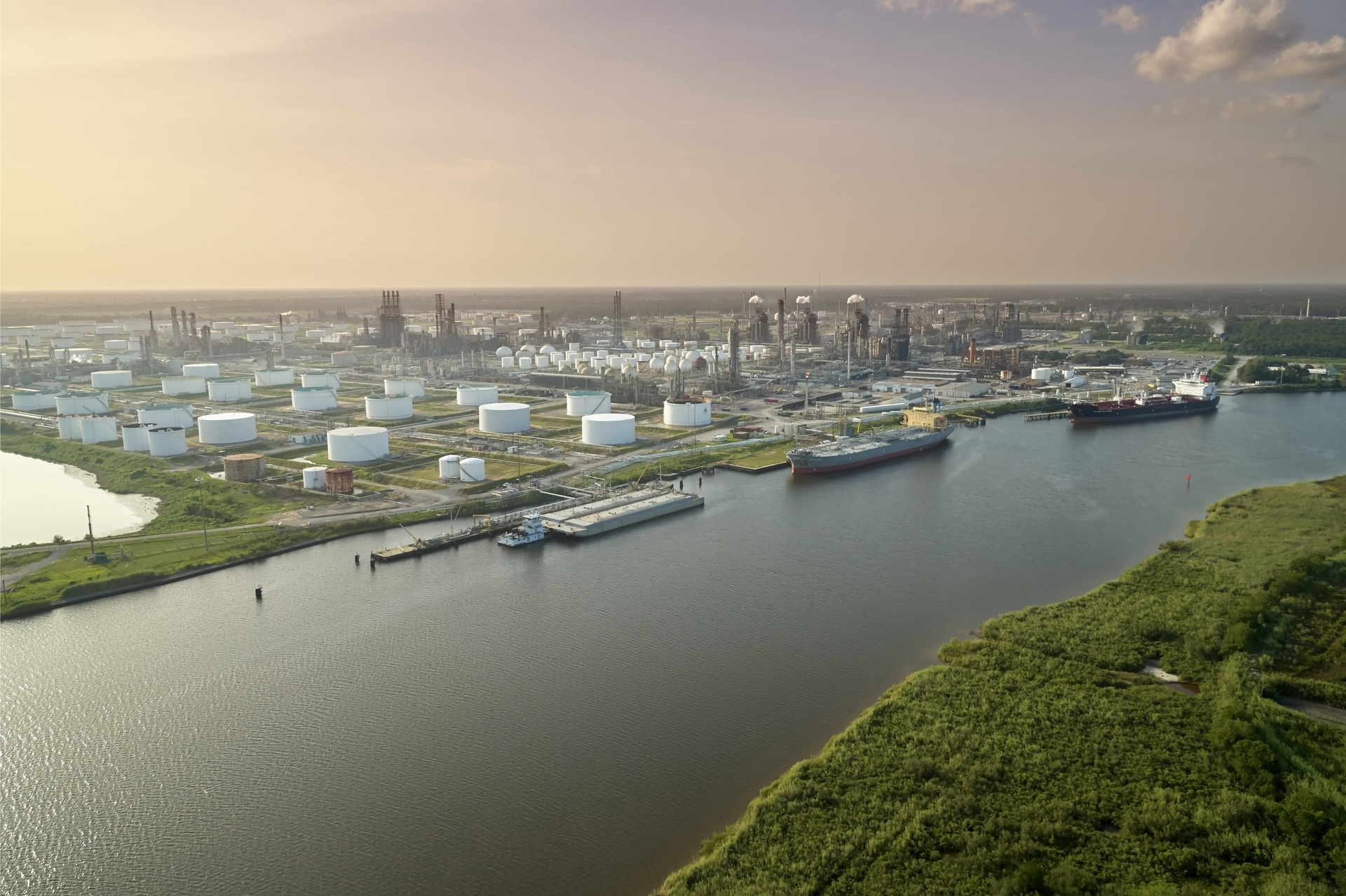 Citgo Petroleum reported no safety issues or hydrocarbon releases arising from the direct impact of Hurricane Laura at its 425,000-b/d Lake Charles refining complex, shown here before the storm.