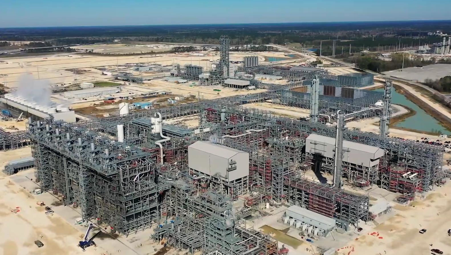 Sasol&rsquo;s Lake Charles Chemicals Project, an integrated ethane cracker and downstream derivatives complex under progressive commissioning since 2019 in Westlake, La.