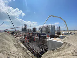 The government of Mexico and Pemex Transformación Industrial are progressing with development activities for the country’s 340,000-b/d refinery in the Port of Dos Bocas, Tabasco.