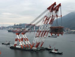 Coral Sul FLNG final topside module lifting. Coral Sul FLNG final topside module lifting.