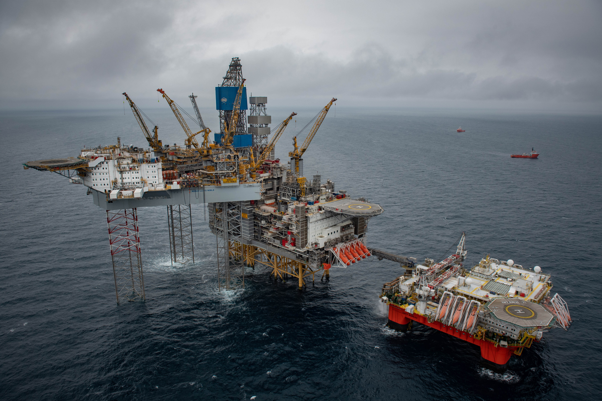 Mariner field is about 320 km northeast of Aberdeen, Scotland, on the East Shetland Platform in Block 9/11a of UKCS It began production in August 2019 from the Mariner A PDQ platform.