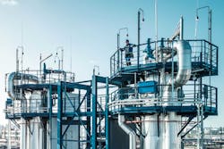 JSC Gazpromneft-MNPZ's 12-million tonne/year Moscow refinery. JSC Gazpromneft-MNPZ's 12-million tonne/year Moscow refinery.