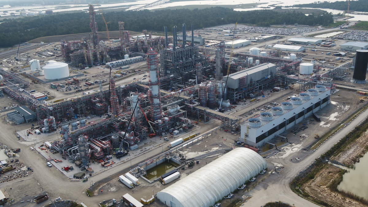 LACC lets contract for Louisiana petrochemical complex Oil & Gas Journal