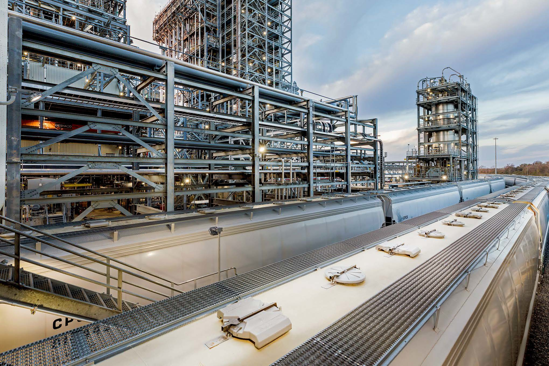 In June, CPChem announced construction of a new unit near its Sweeny petrochemical complex in Old Ocean, Tex., that will produce 266,000 tpy of on-purpose 1-hexene from ethylene feedstock beginning in 2023 (Fig. 5).