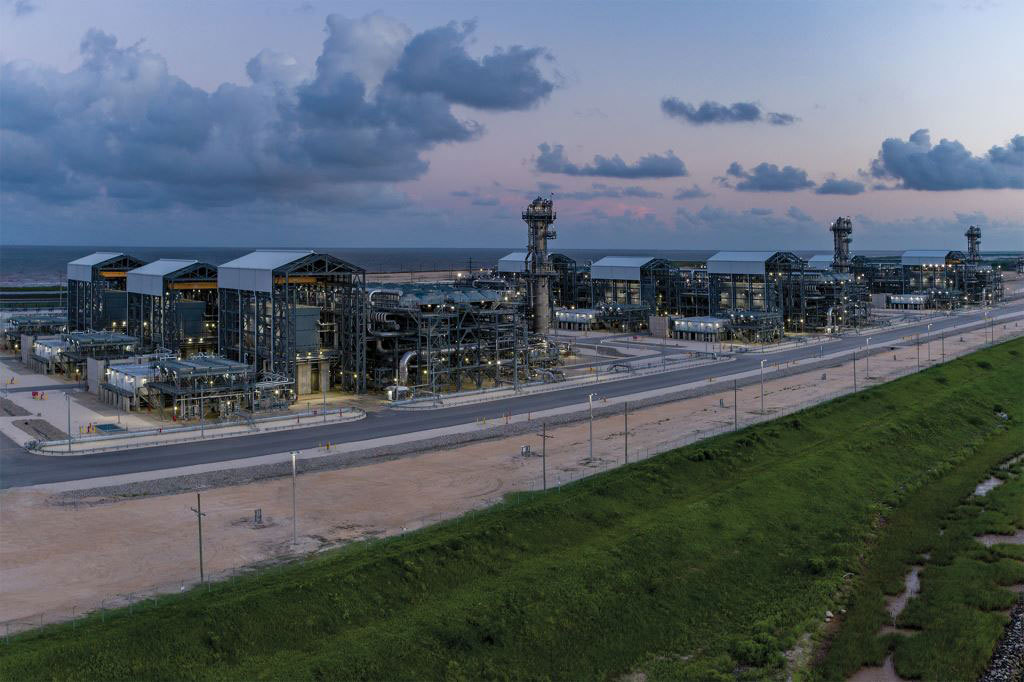 Freeport LNG uses all-electric motor drives to power the facility, reducing plant emissions by more than 90%.