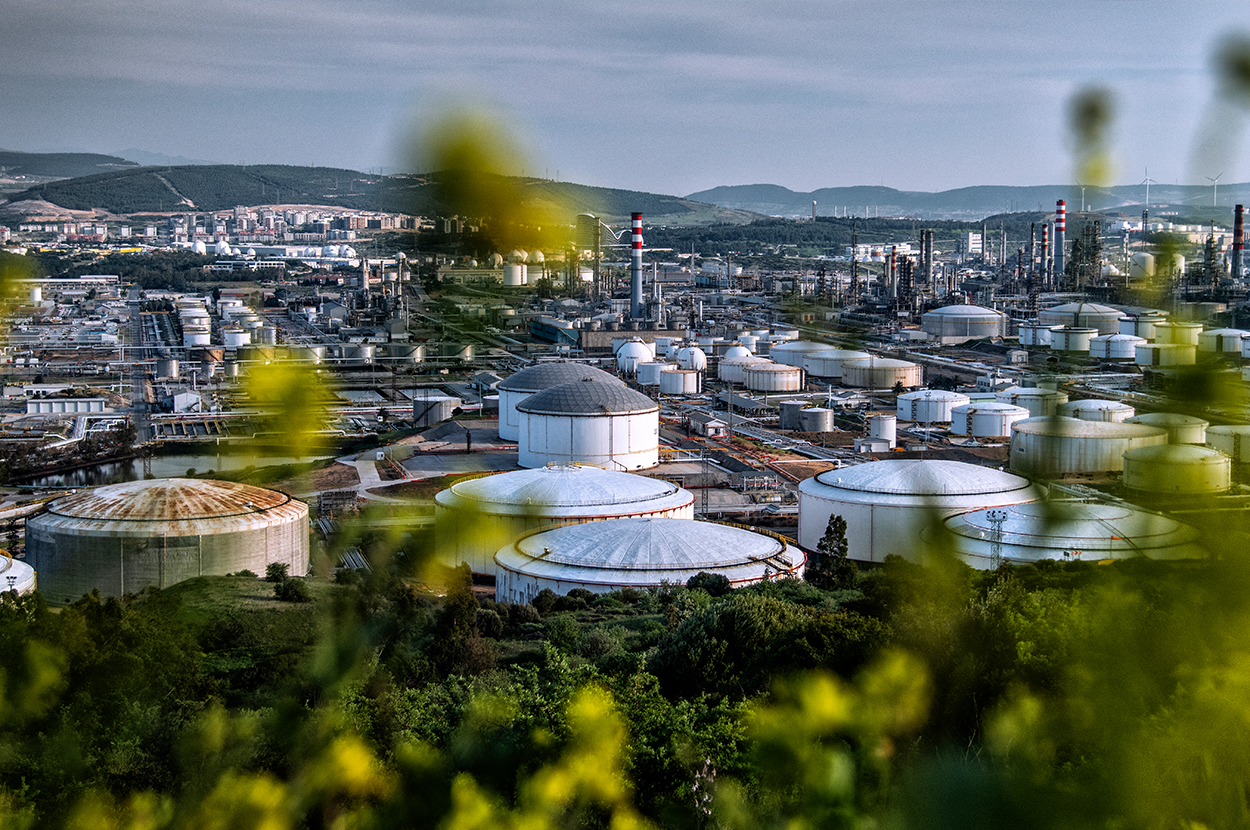 T&uuml;rkiye Petrol Rafinerileri A&Scedil; Izmir refinery.