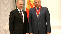 Vagit Alekperov (right), President of PJSC LUKOIL, was awarded the Order of Merit for the Fatherland, II degree, in 2014.