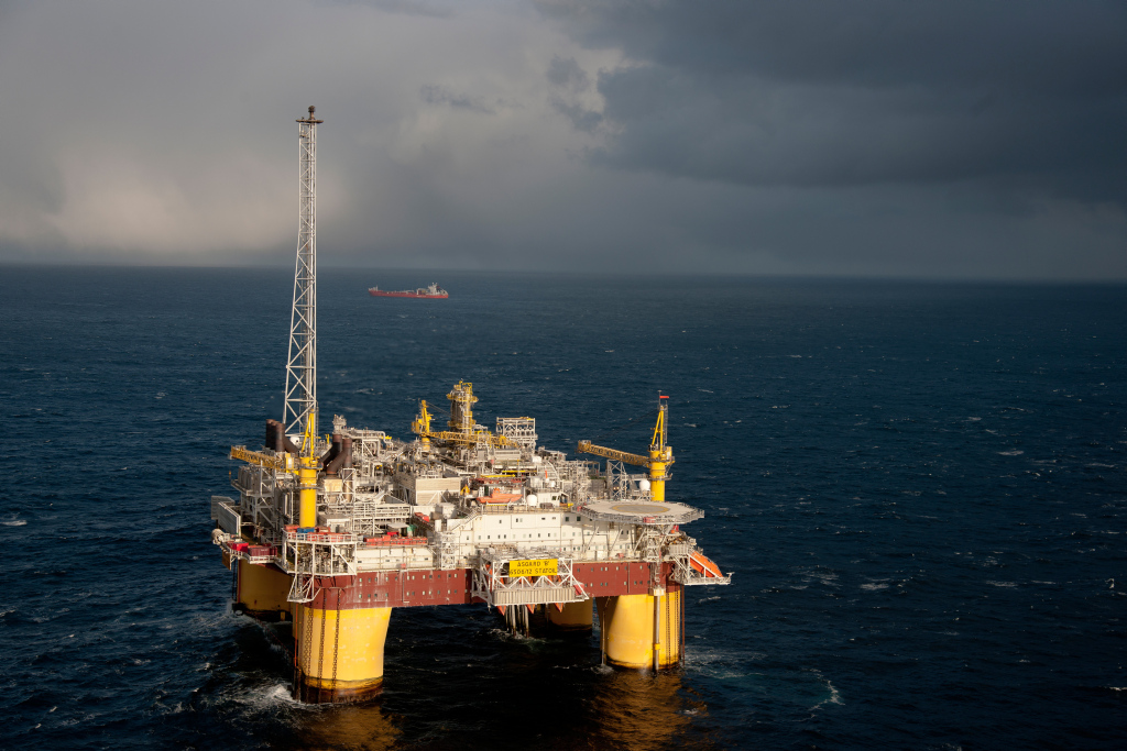 Mikkel field is tied back to the &angst;sgard B semisubmersible floating platform (shown here) in the Norwegian Sea.