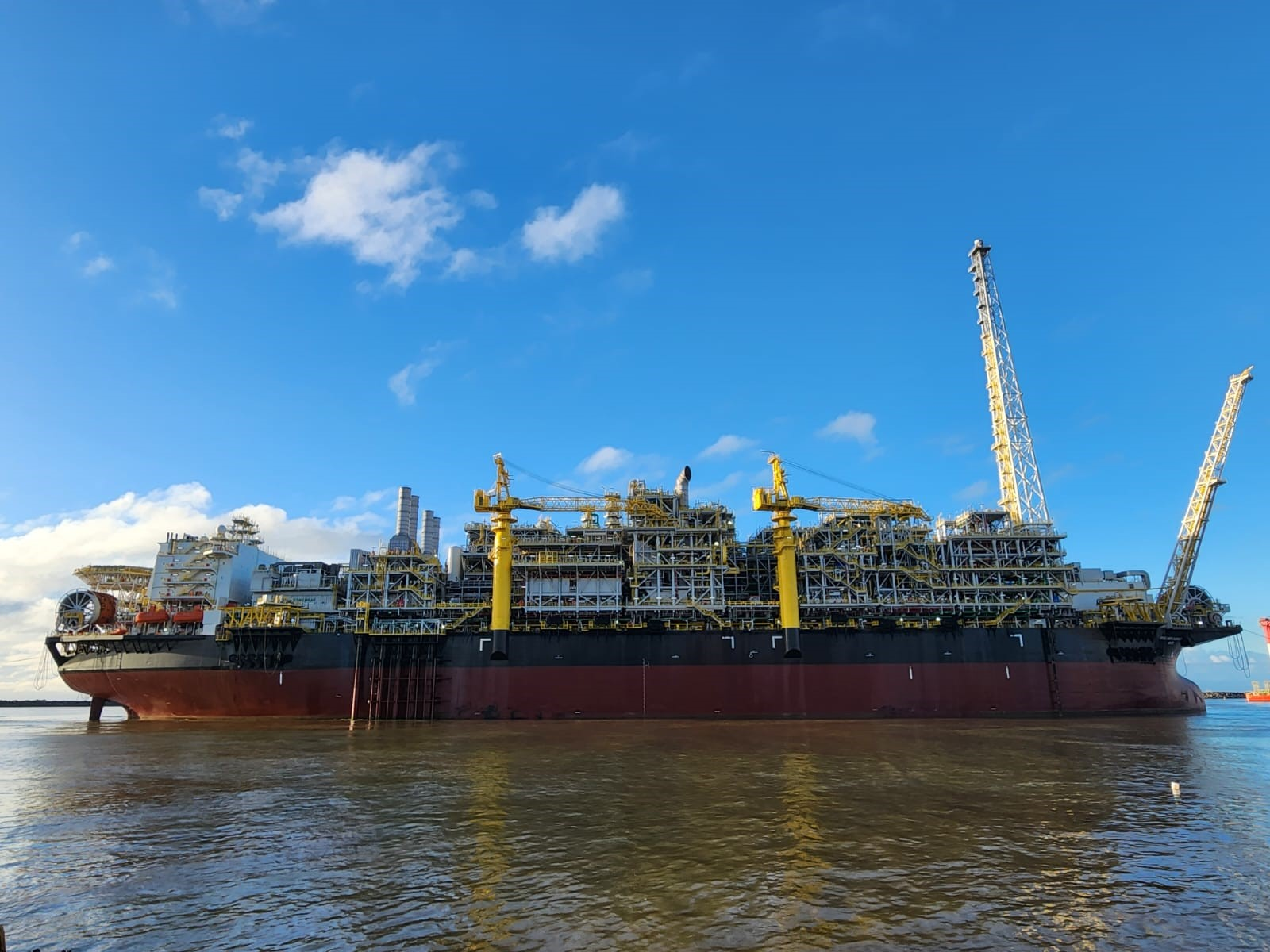 McDermott Completes Belanak Natuna FPSO Topsides Fabrication ...