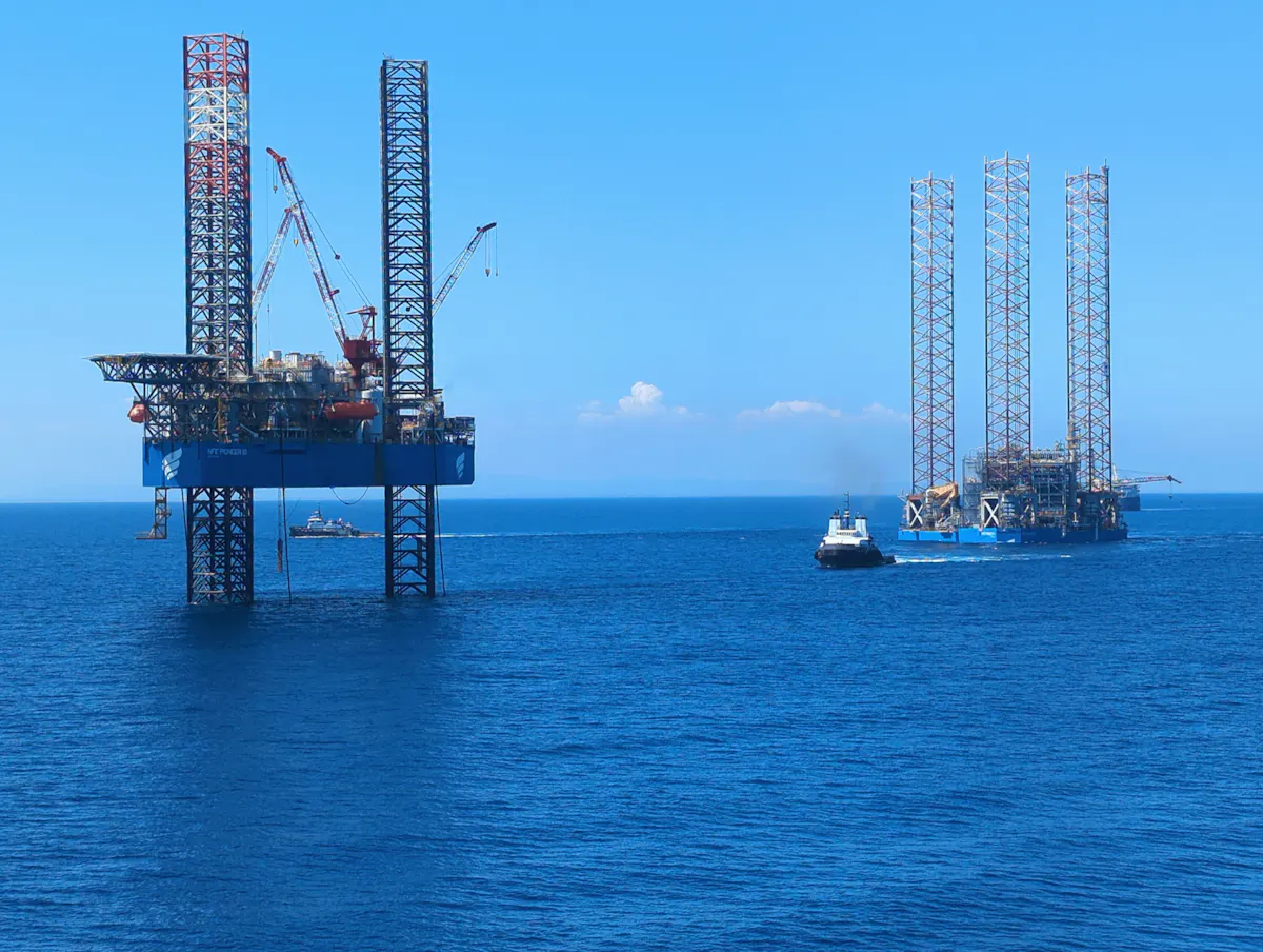 Fortress Rig New Fortress Energy completes sailaway for FLNG 1 | Oil & Gas Journal