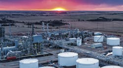 MPC’s renewable fuels production plant in Dickinson, ND—which produces about 184 million gal/year of renewable diesel—will receive roughly 600 million lbs/year of refined soybean oil from newly commissioned joint venture Green Bison Soy Processing’s complex in Spiritwood, ND (Fig. 1). MPC’s renewable fuels production plant in Dickinson, ND—which produces about 184 million gal/year of renewable diesel—will receive roughly 600 million lbs/year of refined soybean oil from newly commissioned joint venture Green Bison Soy Processing’s complex in Spiritwood, ND (Fig. 1).