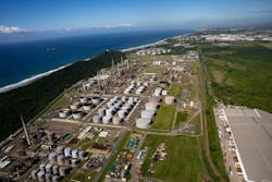 South African Petroleum Refineries (Pty.) Ltd.’s previously idled 180,000-b/d refinery in Durban, KwaZulu-Natal Province, South Africa. South African Petroleum Refineries (Pty.) Ltd.’s previously idled 180,000-b/d refinery in Durban, KwaZulu-Natal Province, South Africa.