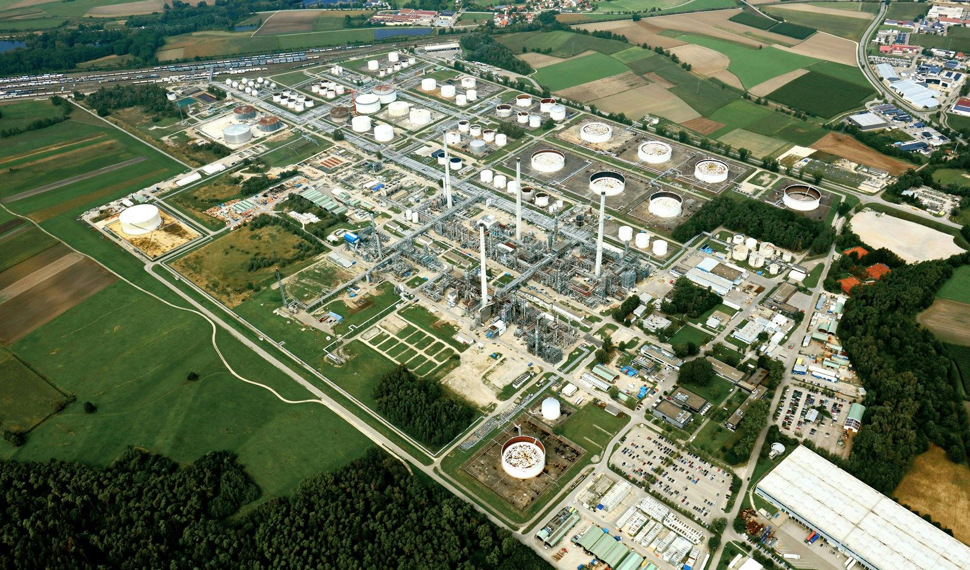 Photo from Bayernoil Raffineriegesellschaft MBH.