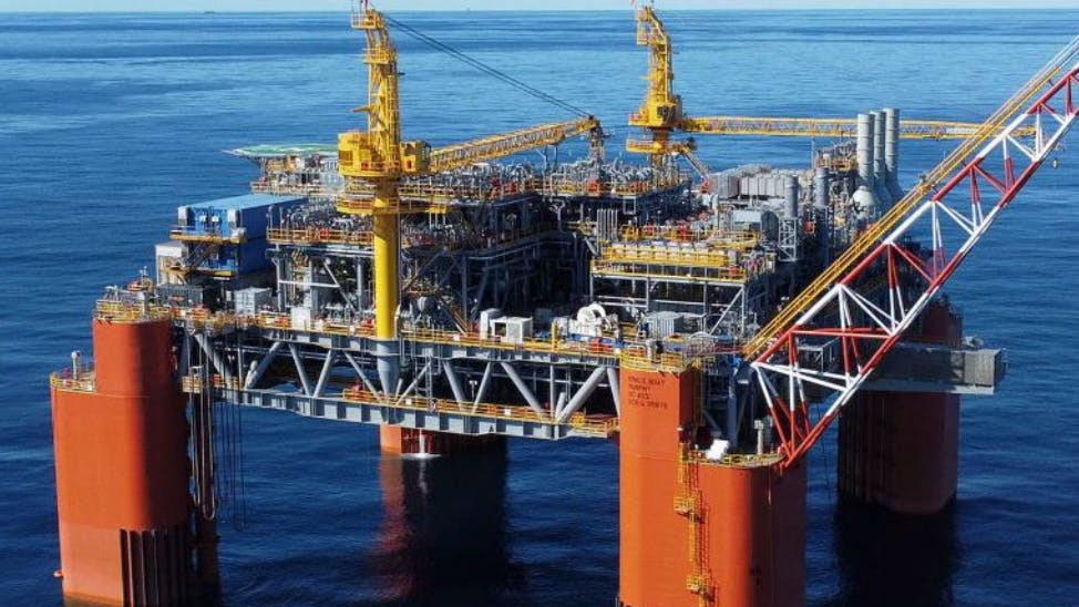 679bca72d406d5fb442ca4e1 Mur Kom Kings Quay