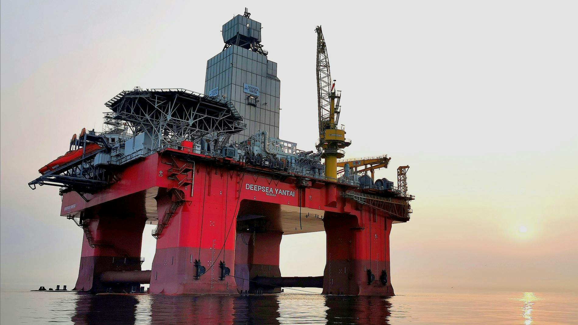 Deepsea Yantai drilling rig