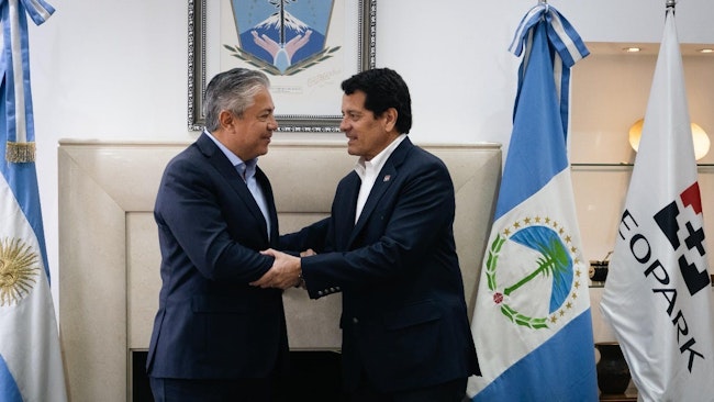 GeoPark CEO Felipe Bayón, and Governor of Neuquén Province, Rolando Figueroa