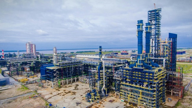 Nigeria’s Dangote Industries Ltd. plans to expand its crude processing capacity of subsidiary Dangote Refinery & Petrochemical Co.’s (DRPC) 650,000-b/d integrated refining complex in the Lekki Free Trade Zone near Lagos by 750,000 b/d.