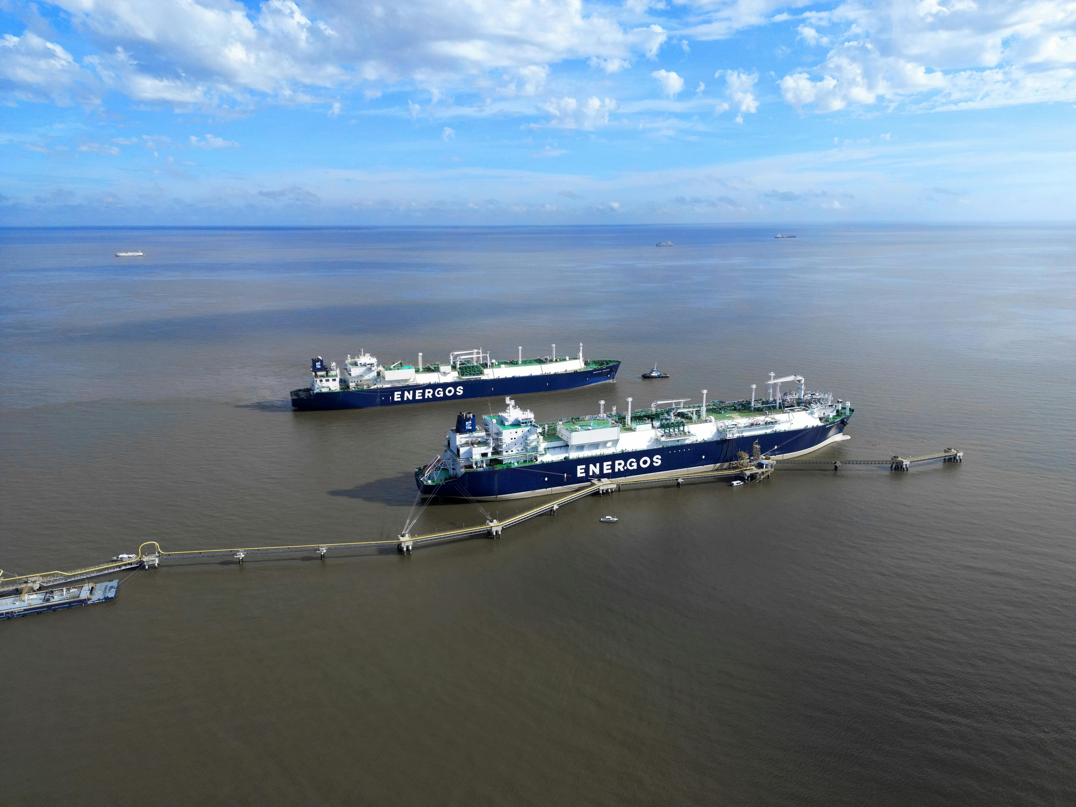 hemispheres_background_photo_v2