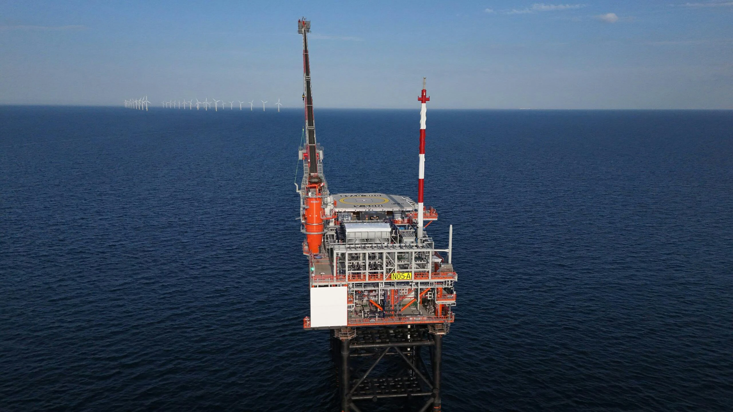 N05-A platform offshore in the North Sea