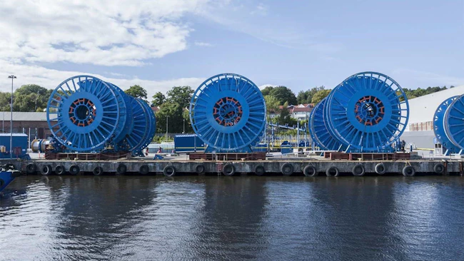 SLB OneSubsea has been awarded a contract by Eni North Ganal to deliver 94.6 km of steel tube umbilical for the Kutei North Hub development offshore Indonesia