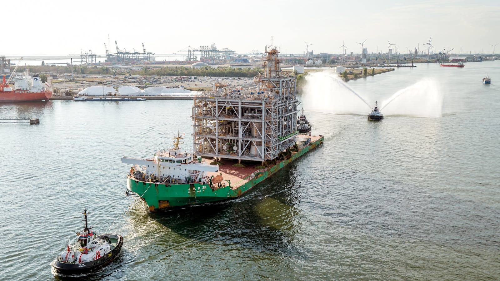 INEOS Project ONE cracker module en route to Antwerp