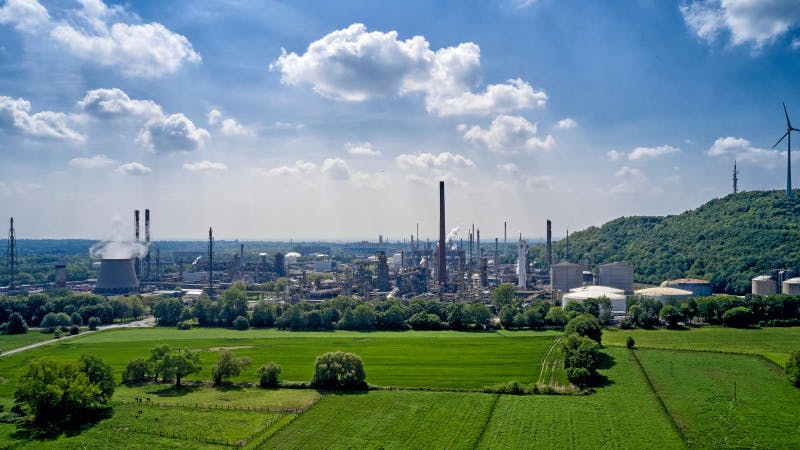 Klesch Group has taken full ownership of the 265,000-b/d refinery and related assets in Gelsenkirchen and Horst and Scholven, Germany, which operates as an integrated refining and petrochemical site.