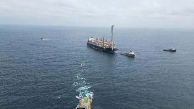 Offshore vessels transporting natural gas processing infrastructure
